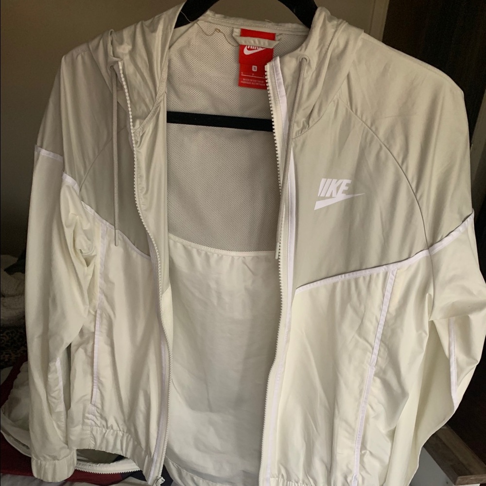 White womens windbreaker Nike